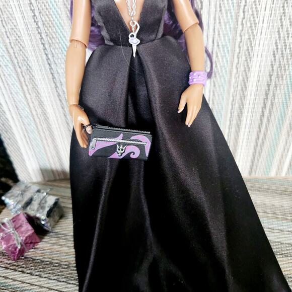 Ooak Disney ily forever Yasmin doll barbie siye in tailored satin gown - Picture 4 of 12